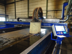 Zinser-CNC-Plasmaschneidmaschine-Brennen-Schneiden-Unterwasser.jpg