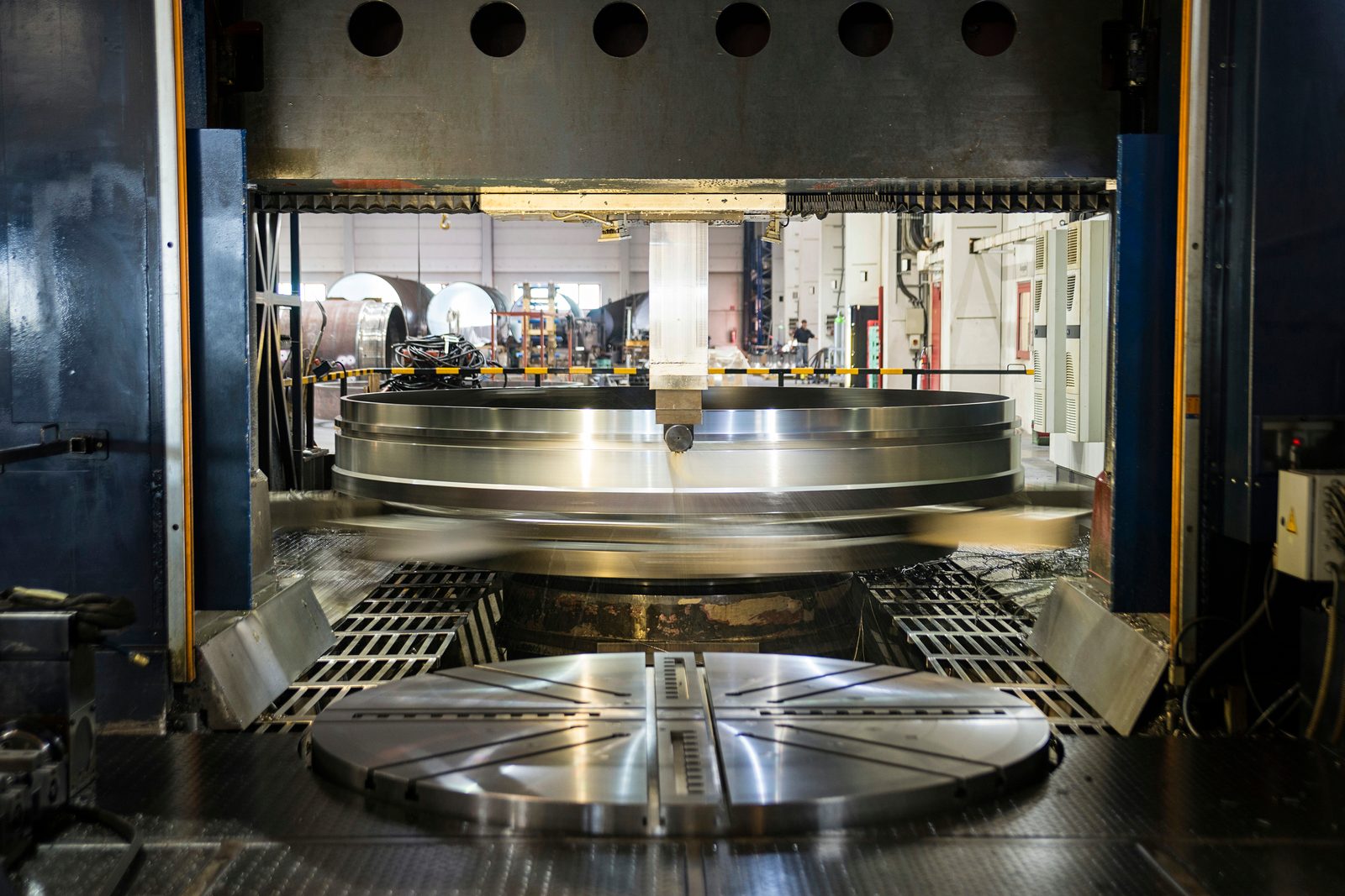 CNC Portal Karusselldrehmaschine und XXL-Drehmaschine mit Bohrmaschine, 4.800 mm Durchmesser – Maschinenpark CNC Großteilbearbeitung Bock Lorch