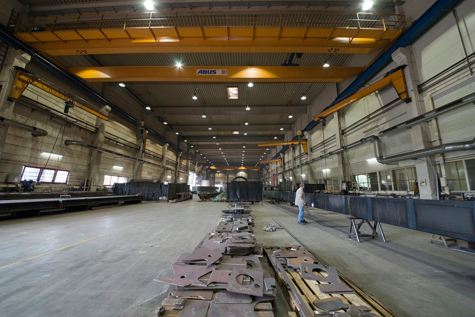 Flammrichten in der Fertigungshalle – Maschinenpark CNC Großteilbearbeitung Sondermaschinenbau Bock Maschinenbau Lorch