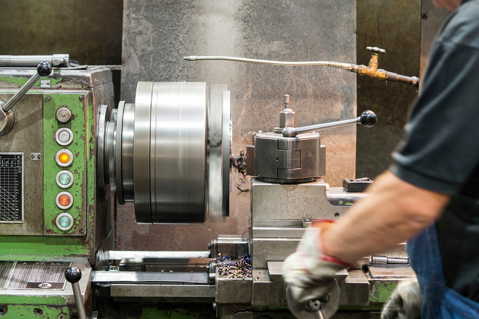 Conventional lathe used in machinist apprenticeship training at Bock Maschinenbau