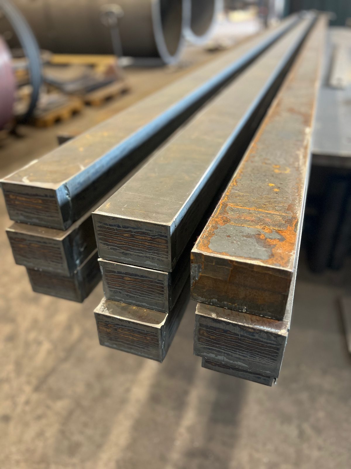Long S355 blanks after oxy-fuel cutting – flame-cut blanks at Bock Maschinenbau